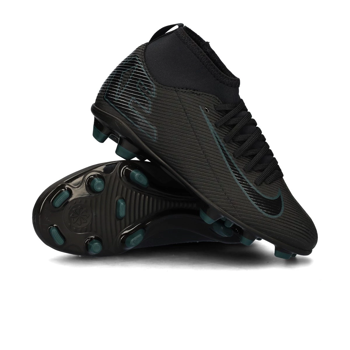 Bota Nike Mercurial Superfly 10 Club FG/MG Niño